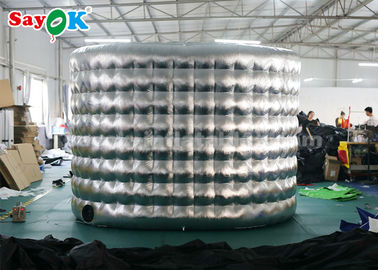 غرفه رویداد، غرفه تصویر بادی نقره‌ای/بیضی مشکی خارجی با دمنده 3.3*2.5*2.4 متر را نمایش می‌دهد.