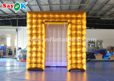 غرفه رویداد، غرفه عکس LED بادی طلایی 2.5 میلیونی را با چراغ های رنگی SGS ROHS نمایش می دهد.