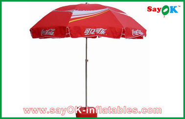 چتر آفتابگیر آلومینیومی چادر سایبان کمپینگ با چتر پاسیو در فضای باز ایستاده برای تبلیغات