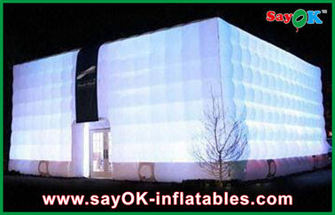 ساختمان چادر هوای بادی غول پیکر در فضای باز برای نمایشگاه چادرهای باشگاه شبانه